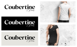 Présentation des variations du logo Coubertine et de son application sur des t-shirts noir et blanc.