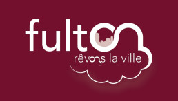 Logo complet Fulton avec slogan 'rêvons la ville' et nuage, sur fond bordeaux profond.