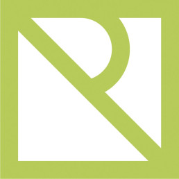 L'image présente un logo minimaliste de couleur verte sur fond blanc. Il est composé d'un carré stylisé et d'une forme évoquant la lettre R.